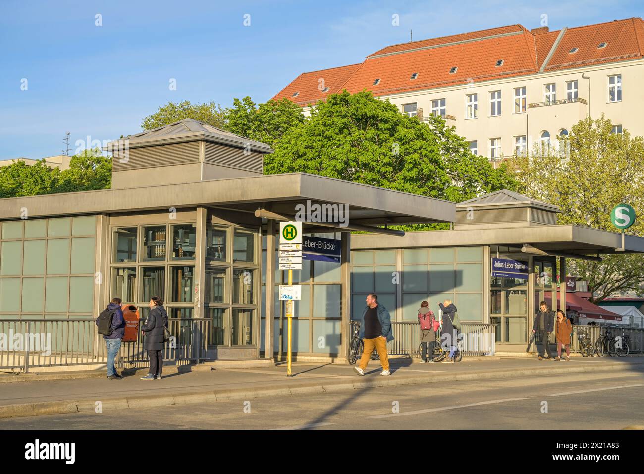 S-Bahnhof Julius-Leber-Brücke, Schöneberg, Tempelhof-Schöneberg, Berlin, Deutschland Stockfoto