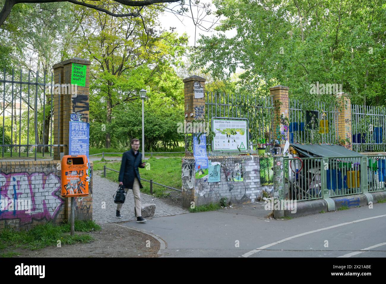 Eingang, Zaun, Görlitzer Park, Wiener Straße, Kreuzberg, Friedrichshain-Kreuzberg, Berlin, Deutschland Stockfoto