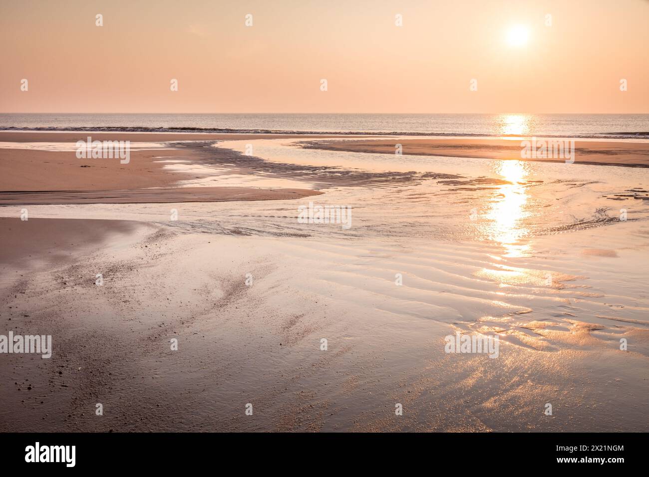 Geographie / Reise, Deutschland, Schleswig-Holstein, Kampen, kleine Lagune an der roten Klippe bei Kampen, Sylt, ADDITIONAL-RIGHTS-CLEARANCE-INFO-NOT-AVAILABLE Stockfoto