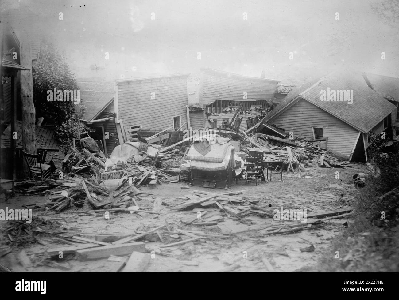 Austin/Dam Flut, Wrack des Schulhauses, zwischen 1910 und 1915. Stockfoto