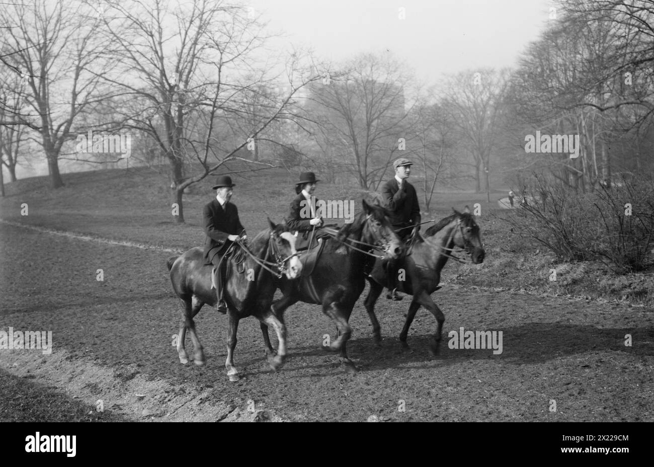 Reiten - Central Park, zwischen 1910 und 1915. Stockfoto
