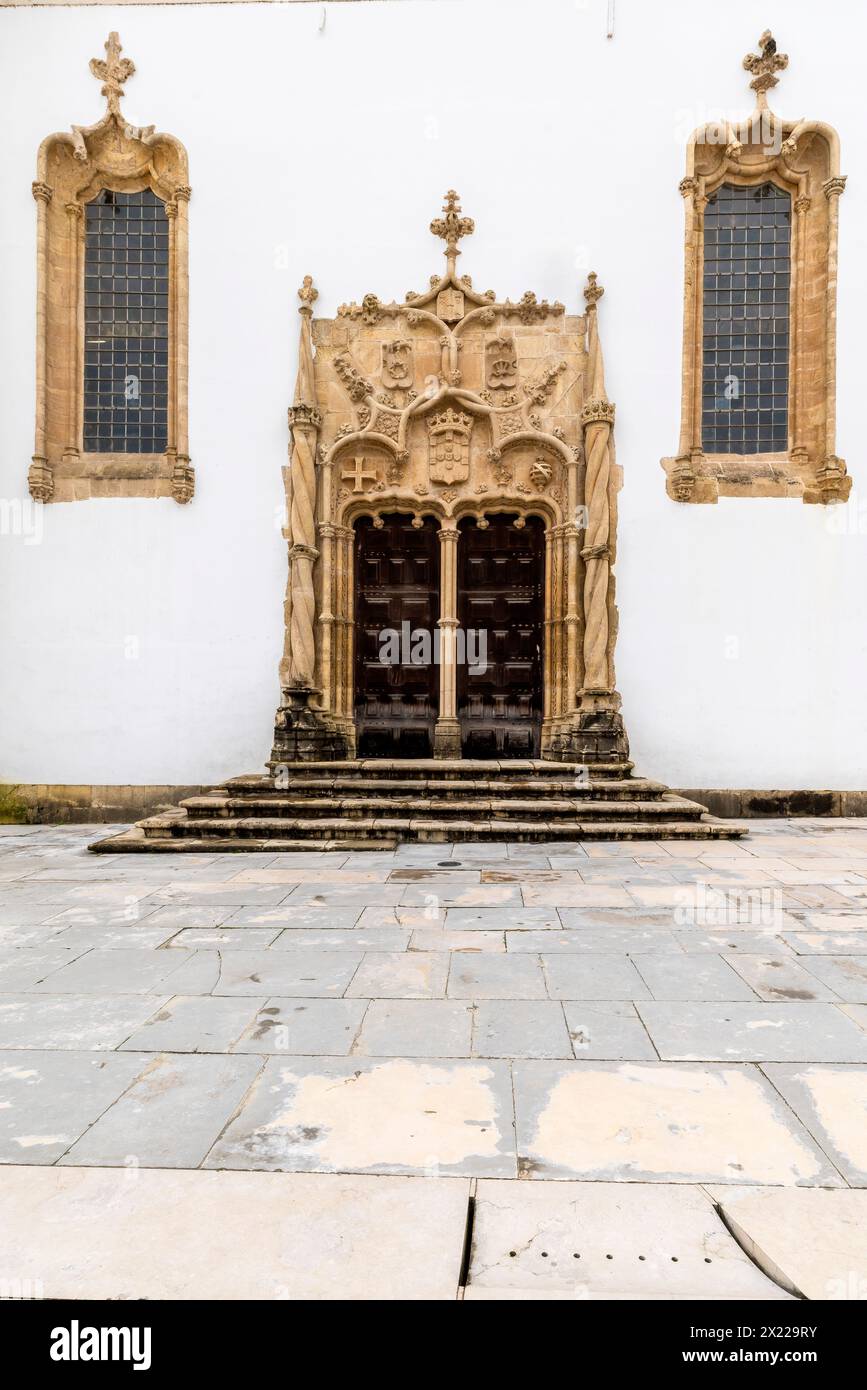 Die Universität Coimbra in Coimbra, Portugal. Das 1290 in Lissabon gegründete Unternehmen durchlief eine Reihe von Verlagerungen, bis es dauerhaft nach umzog Stockfoto