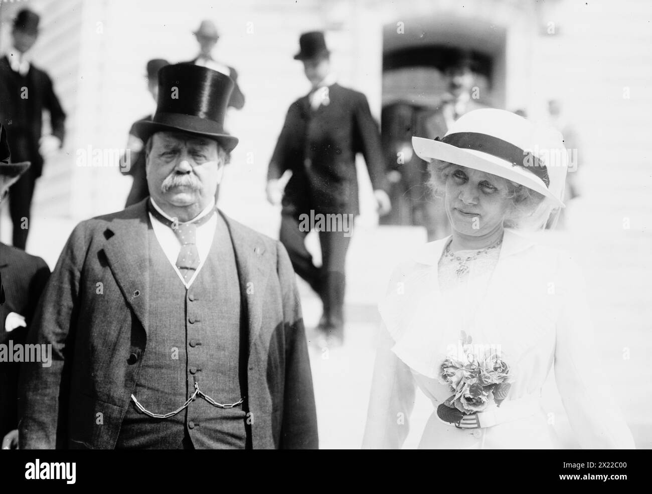 Sir George & Lady Reid, zwischen 1910 und 1915. Zeigt den australischen Politiker Sir George Houstoun Reid (1845–1918) und Lady Reid. Stockfoto