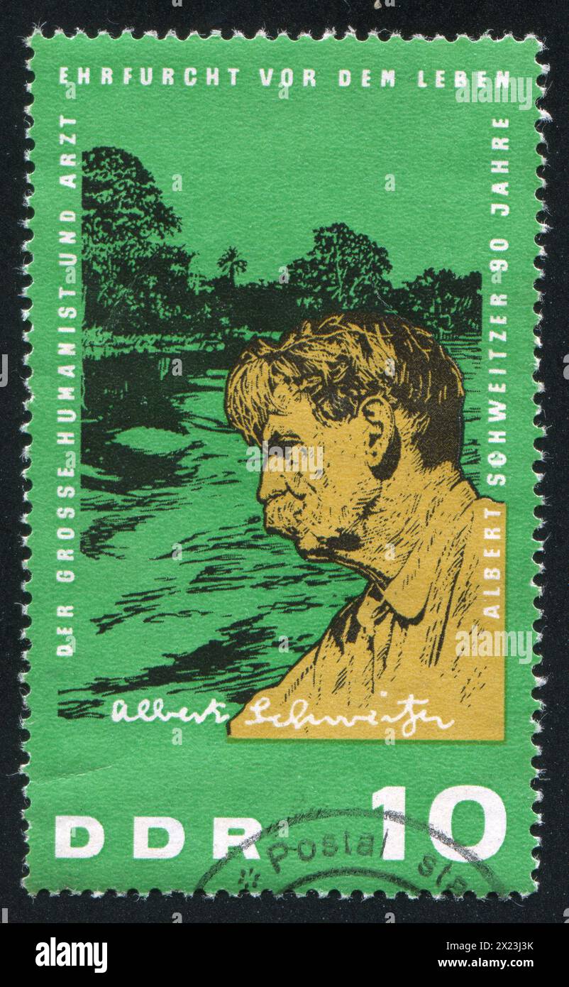 DEUTSCHLAND - UM 1964: Deutsche Briefmarke, zeigt Albert Schweitzer als Arzt, um 1964 Stockfoto