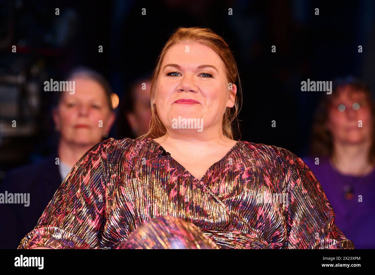 Gisa Flake bei der NDR Talk Show am 19.04.2024 in Hamburg Stockfoto