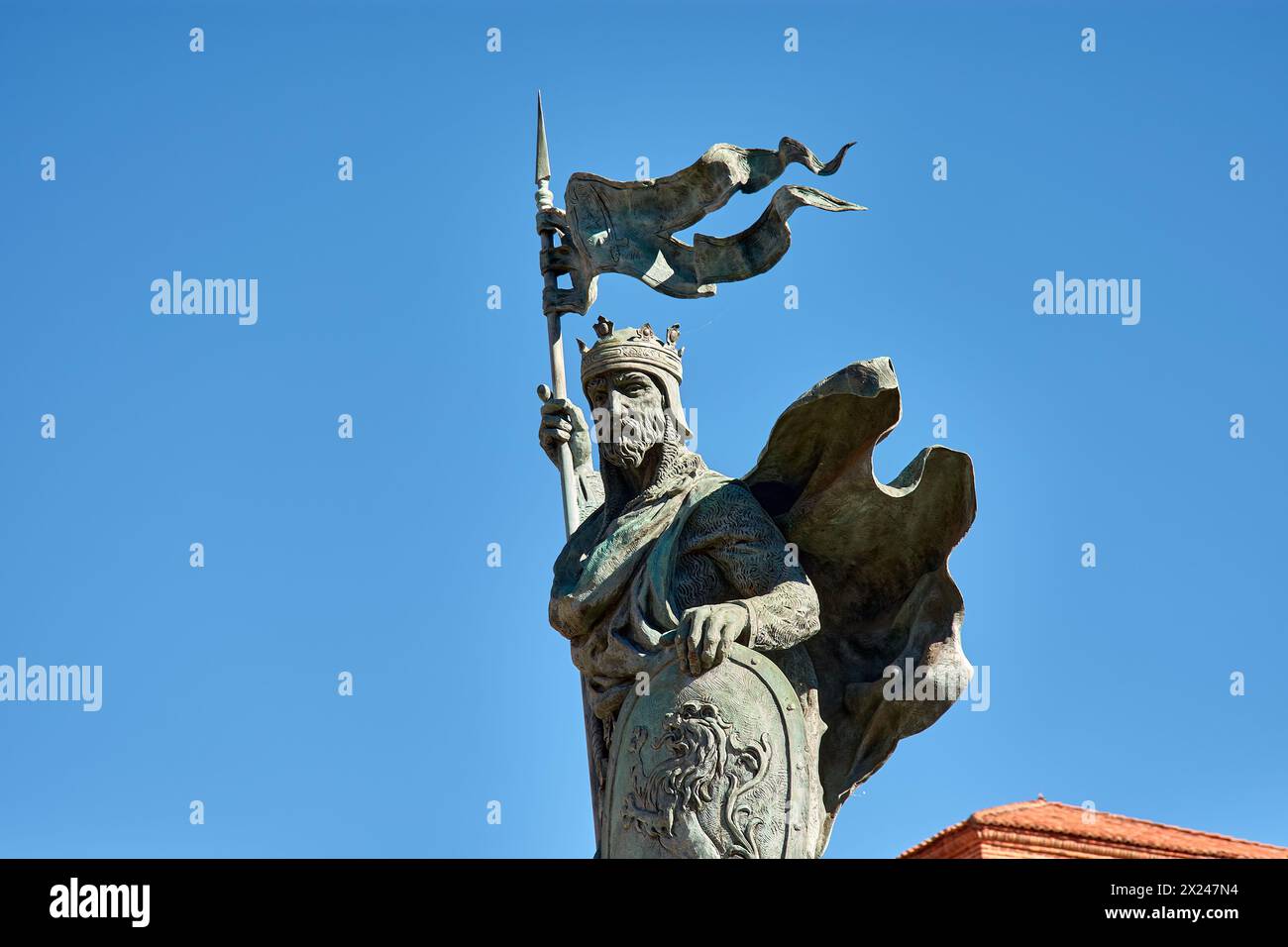 Leon, Spanien. Denkmal für Alfonso IX. (1171-1230), König von León und Galicien, von Estanislao García Olivares auf dem Plaza de Santo Martino Stockfoto