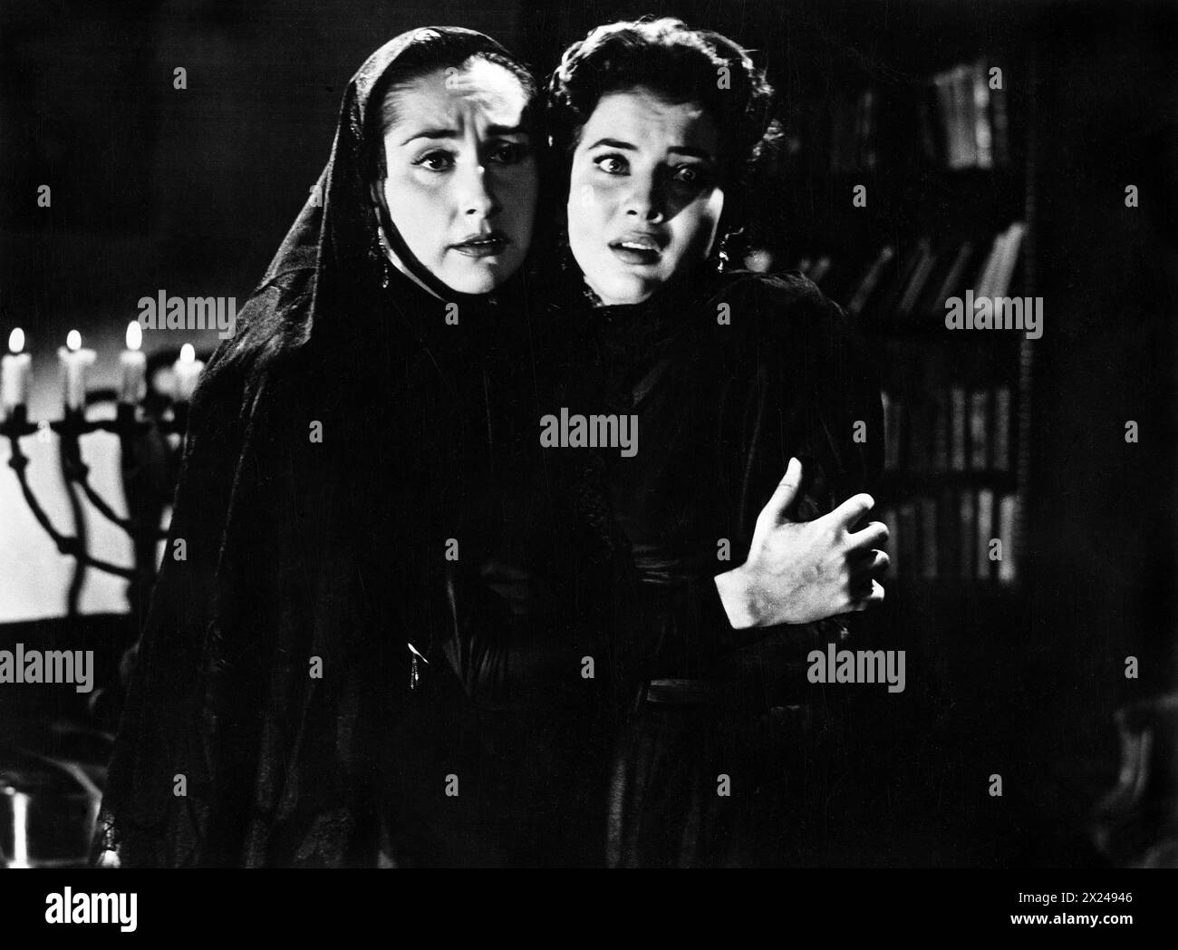 Mapita Cortes, am Set des mexikanischen Films „Black Pit of Dr. M“, Originaltitel: „Misterios de ultratumba“, Alameda Films, 1959 Stockfoto