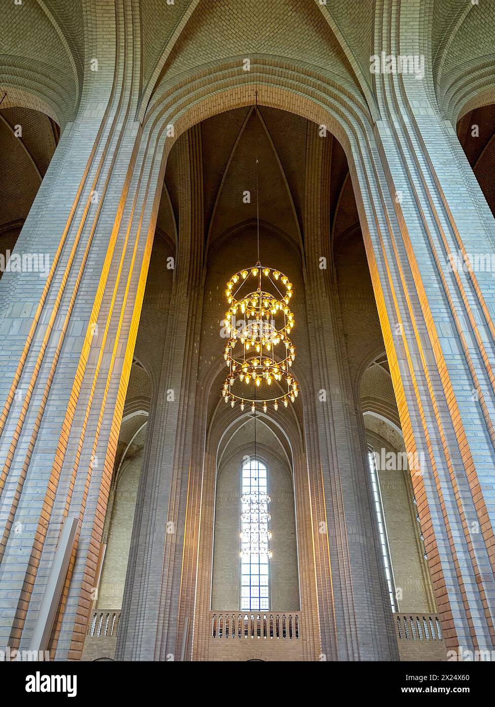 Kopenhagen, Dänemark – 16. Juli 2023: Grundtvig-Kirche im Stadtteil Bispebjerg in Kopenhagen, Dänemark. Es ist ein seltenes Beispiel für Expressionis Stockfoto