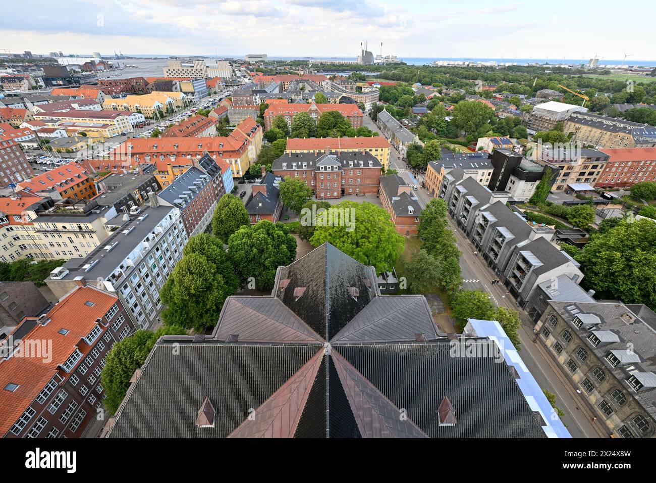 Panoramablick auf die Skyline von Kopenhagen, Dänemark von der Kirche unseres Erlösers. Stockfoto