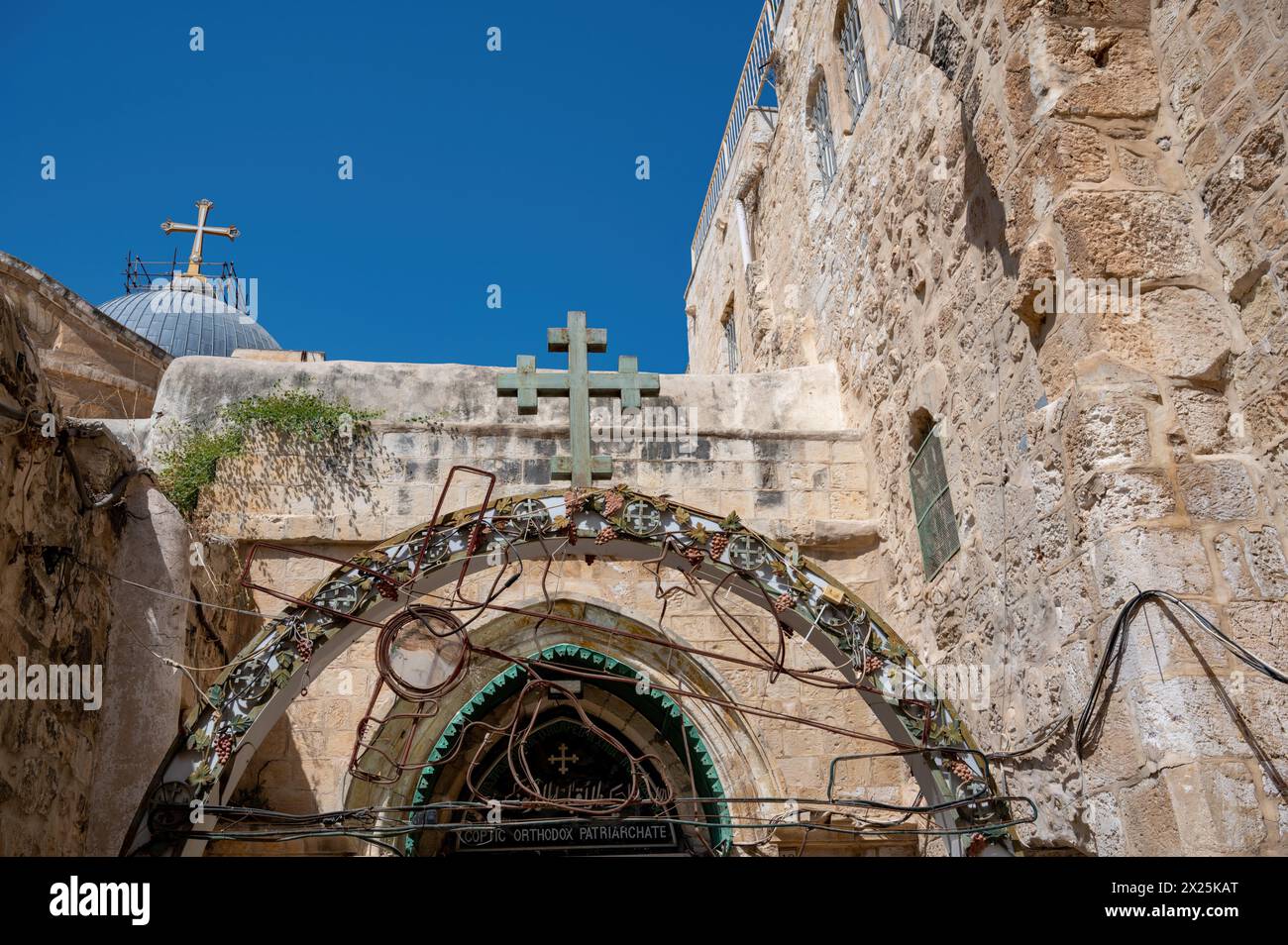 Arch an Station 9 auf dem Weg zum Kreuz in der Nähe des koptischen Patriarchats in der Altstadt von Jerusalem. Hochwertige Fotos Stockfoto