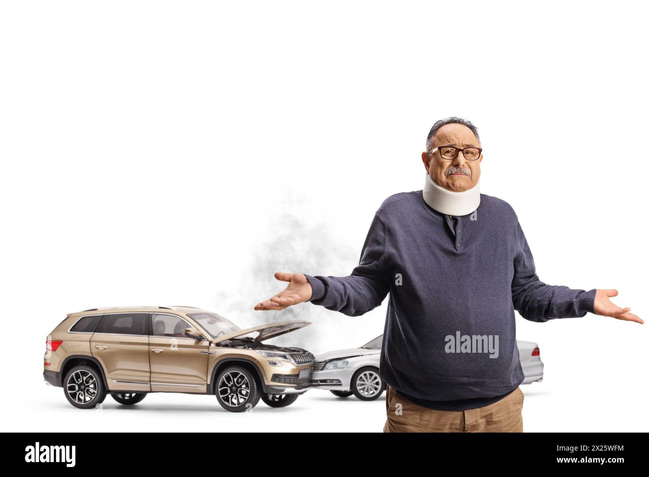 Reifer Mann mit orthopädischem Halsband bei einem Autounfall isoliert auf weißem Hintergrund verletzt Stockfoto