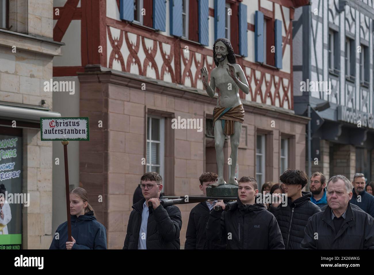 Historischer Karfreitagszug für 350 Jahre mit lebensgroßen Holzschnitzereien aus dem 18. Jahrhundert, Neunkirchen am Brand, Mittelfranken Stockfoto