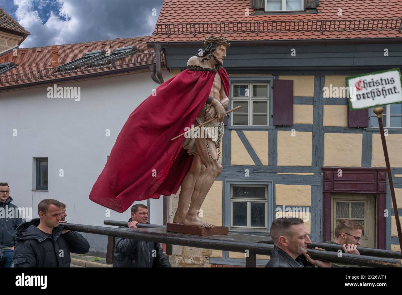 Historischer Karfreitagszug für 350 Jahre mit lebensgroßen Holzschnitzereien aus dem 18. Jahrhundert, Neunkirchen am Brand, Mittelfranken Stockfoto