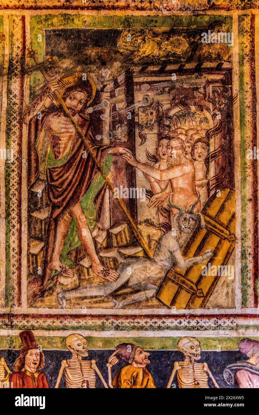 Auferstehung Christi und Rettung der Armen Seelen, gotische Fresken von 1490, ein Höhepunkt mittelalterlicher Wandmalerei von Johannes von Kastav Stockfoto