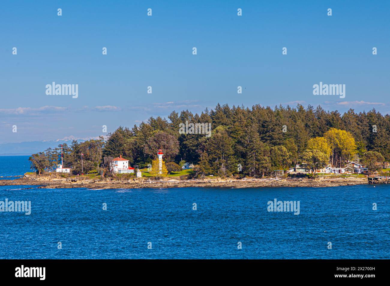 Der Active Pass Lighthouse am Nordufer von Mayne Island in British Columbia Kanada Stockfoto