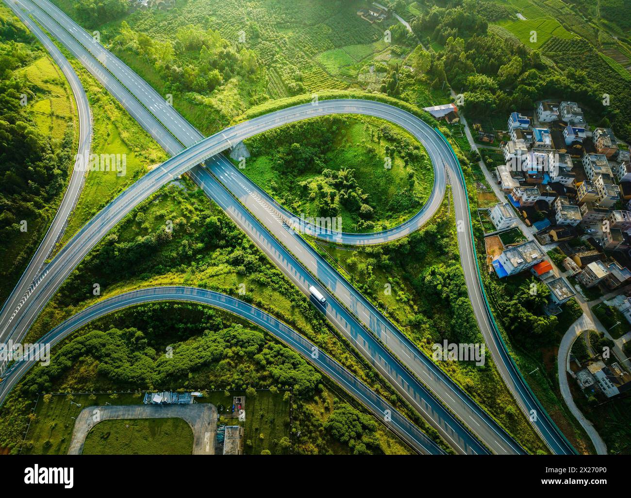 Luftaufnahmen von Autobahnkreuzen Stockfoto