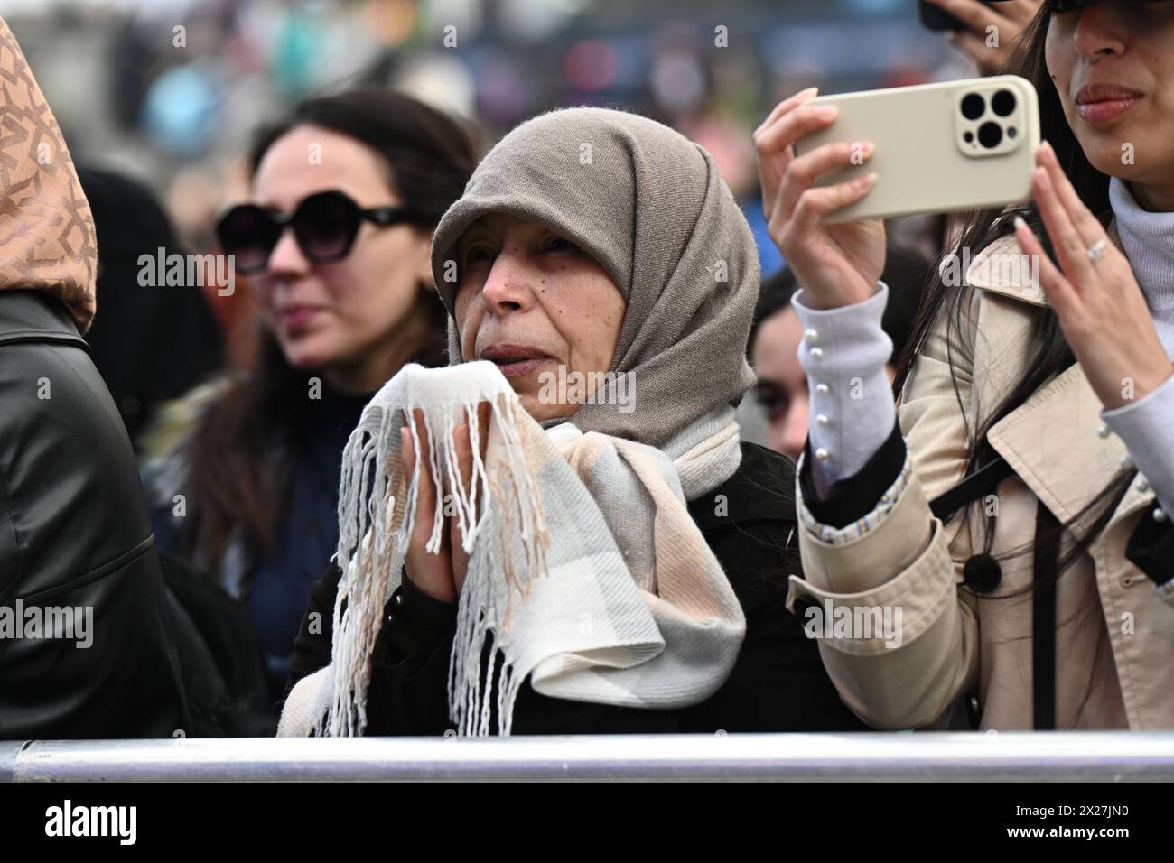 Trafalgar Square, London, Großbritannien. April 2024. Tausende besuchen das Eid im Square 2023 am Trafalgar Square, um das Ende des Ramadan zu feiern, eine Mischung aus traditionellen und zeitgenössischen Akten. Quelle: Siehe Li/Picture Capital/Alamy Live News Stockfoto