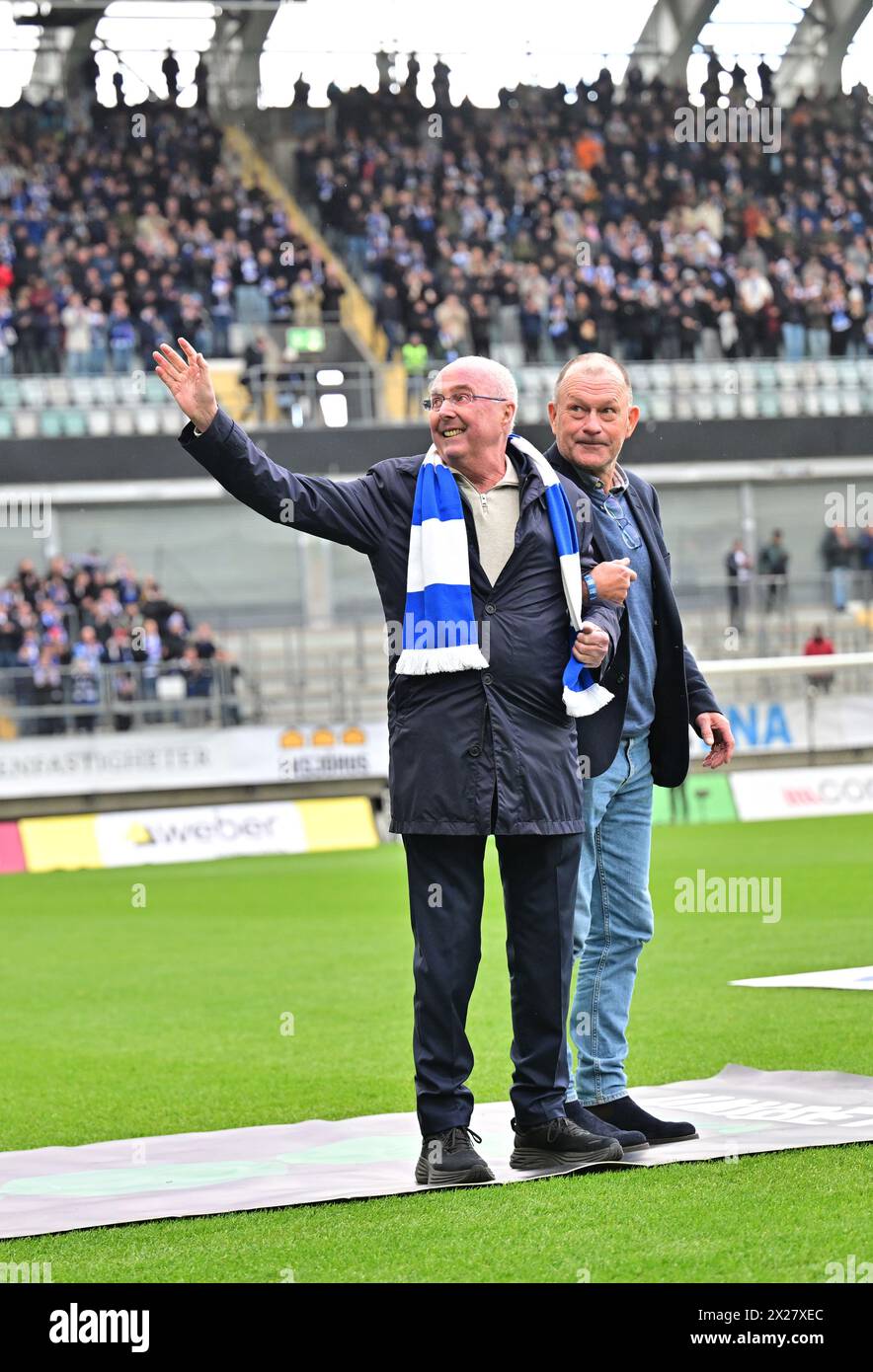 Der legendäre Fußballtrainer Sven-Goran „Svennis“ Eriksson wird vor dem Fußballspiel am Samstag zwischen IFK Göteborg und IFK Norrköping in Gaml gefeiert Stockfoto