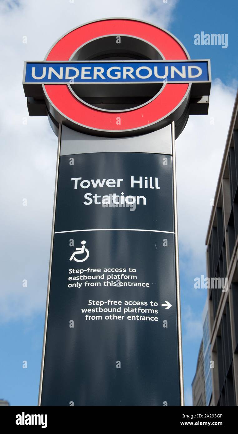 Tower Hill – U-Bahn-Station; Tower Hill, London, Großbritannien Stockfoto