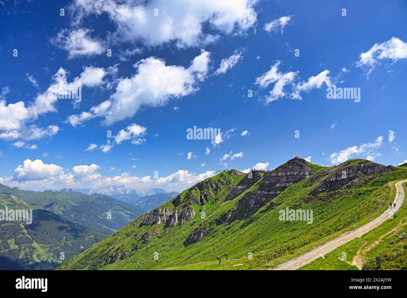 Aussichtsturm auf der Stubnerkogellandschaft Bad Gastein Stockfoto
