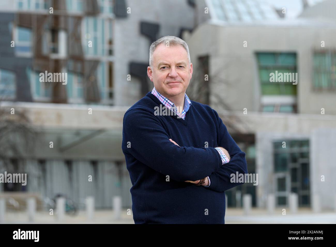 Barry Fisher, Chief Executive von Keep Scotland Beautiful, startet die Frühlingsputz-Kampagne zur Müllbeseitigung im schottischen Parlament, Edinburgh, UK Stockfoto