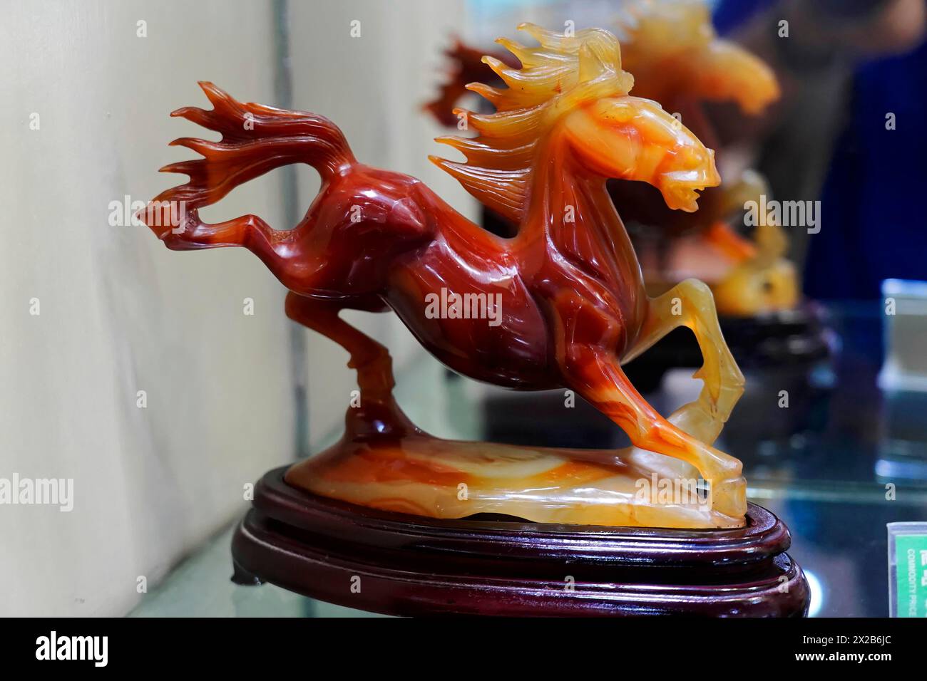 Xian, Provinz Shaanxi, China, Asien, lebende Skulptur eines Pferdes in Bewegung, Ausdruck von Energie und Dynamik, Xian, Provinz Shaanxi, China Stockfoto