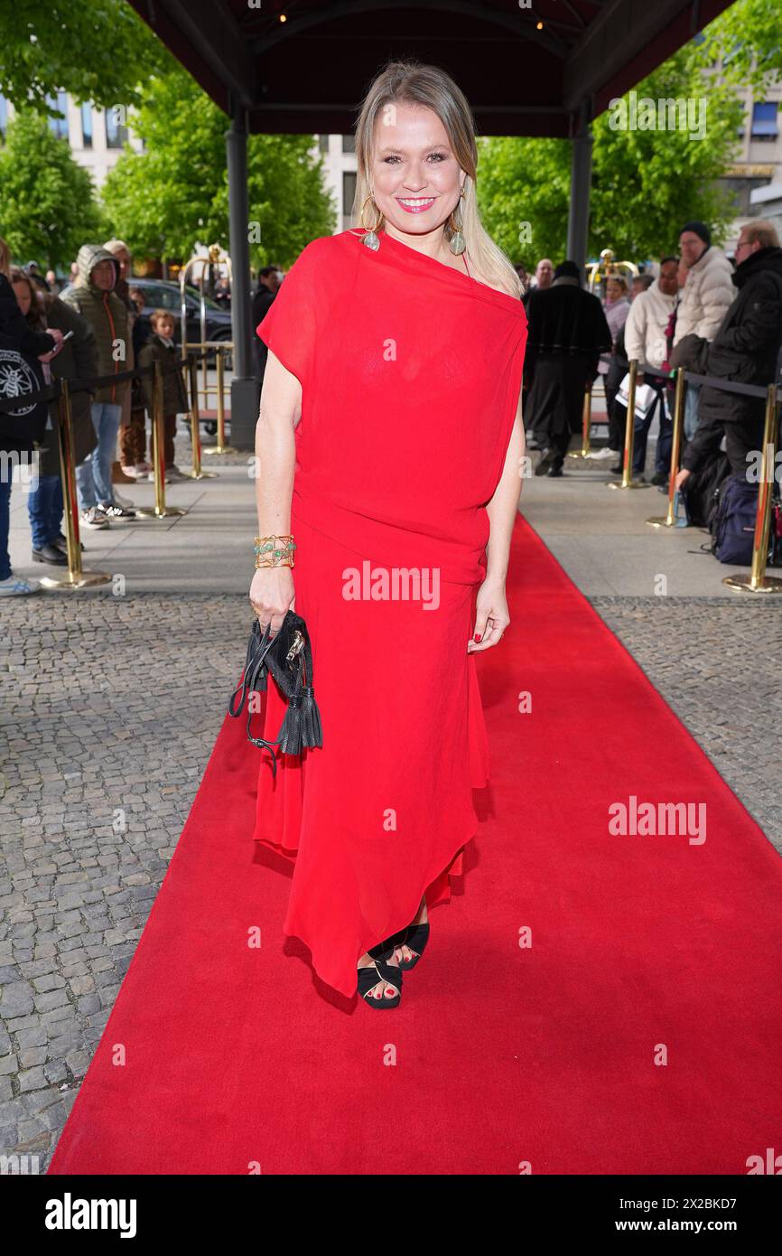 Nova Meierhenrich beim Felix Burda Award am 21.04.2024 in Berlin Stockfoto