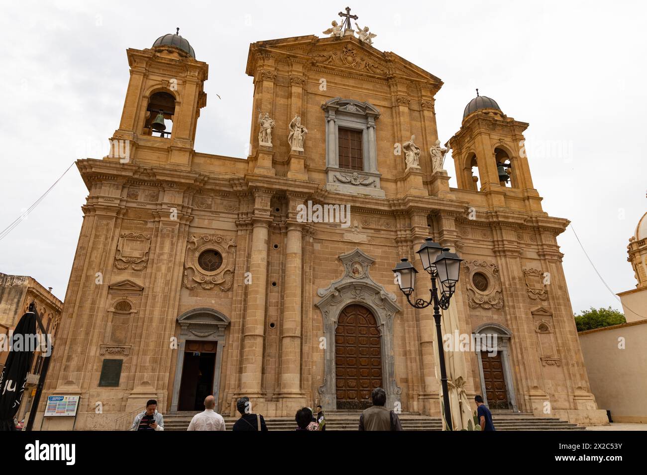 Parrocchia San Tommaso di Canterbury Chiesa Madre Kirche in Marsala in Italien Stockfoto
