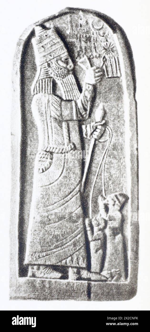 Siegesstele von König Esarhaddon. Relief aus dem Palast von Ashurbanipal in Ninive. Fotografie aus der Mitte des 20. Jahrhunderts. Stockfoto