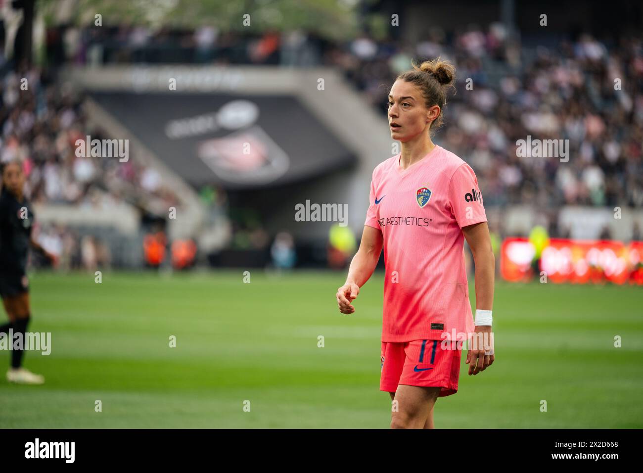 Los Angeles, USA. April 2024. Fußball: National Women's Soccer League, BMO Stadium Los Angeles, Angel City FC - Carolina Courage. Fußballnationalspieler Felicitas Rauch von Carolina Courage in Aktion. Quelle: Maximilian Haupt/dpa/Alamy Live News Stockfoto