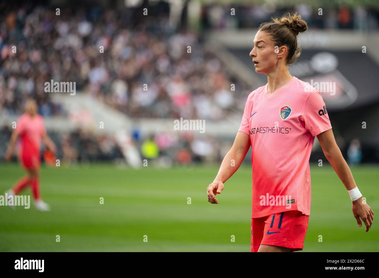 Los Angeles, USA. April 2024. Fußball: National Women's Soccer League, BMO Stadium Los Angeles, Angel City FC - Carolina Courage. Fußballnationalspieler Felicitas Rauch von Carolina Courage in Aktion. Quelle: Maximilian Haupt/dpa/Alamy Live News Stockfoto