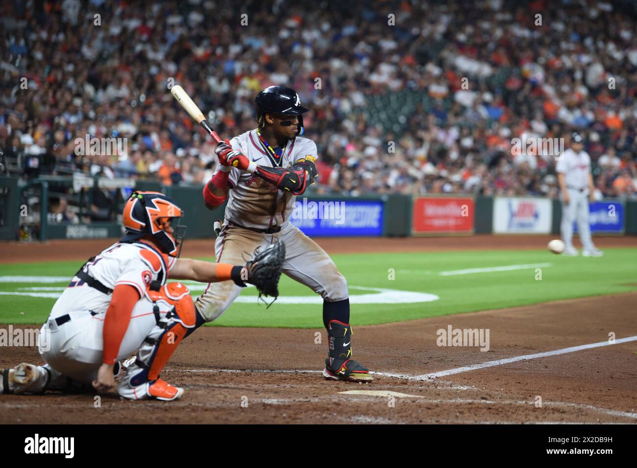 Atlanta Braves Outfield RONALD ACU„A JR. (13) Fledermäuse an der Spitze des sechsten Inning während des MLB-Baseballspiels zwischen den Atlanta Braves und den Ho Stockfoto