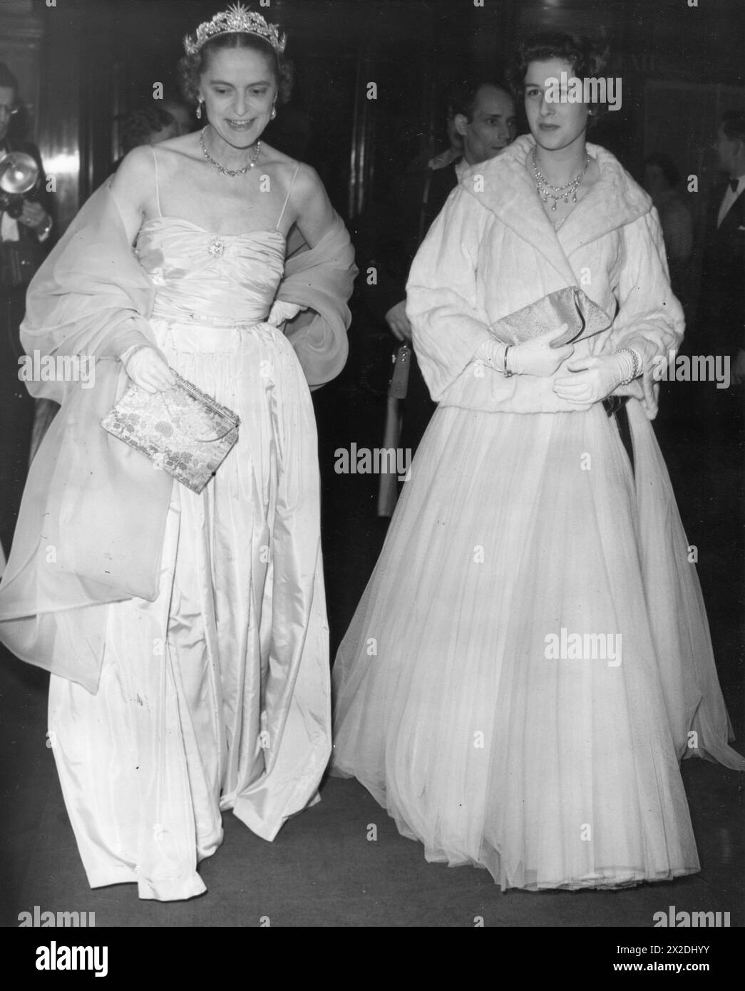 Ogilvy, Alexandra, * 25.12.1936, Prinzessin von Kent, mit Lady Howard de Walden, Rose Ball, ADDITIONAL-RIGHTS-CLEARANCE-INFO-NOT-AVAILABLE Stockfoto