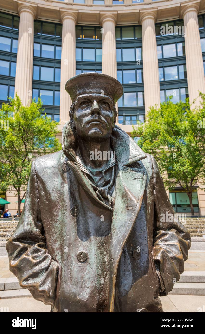 Das US Navy Memorial Plaza, Park in Washington D.C. ehrt diejenigen, die in der Navy gedient haben oder gerade in der Marine dienen, Marine Corps, Coast Guard, an Stockfoto