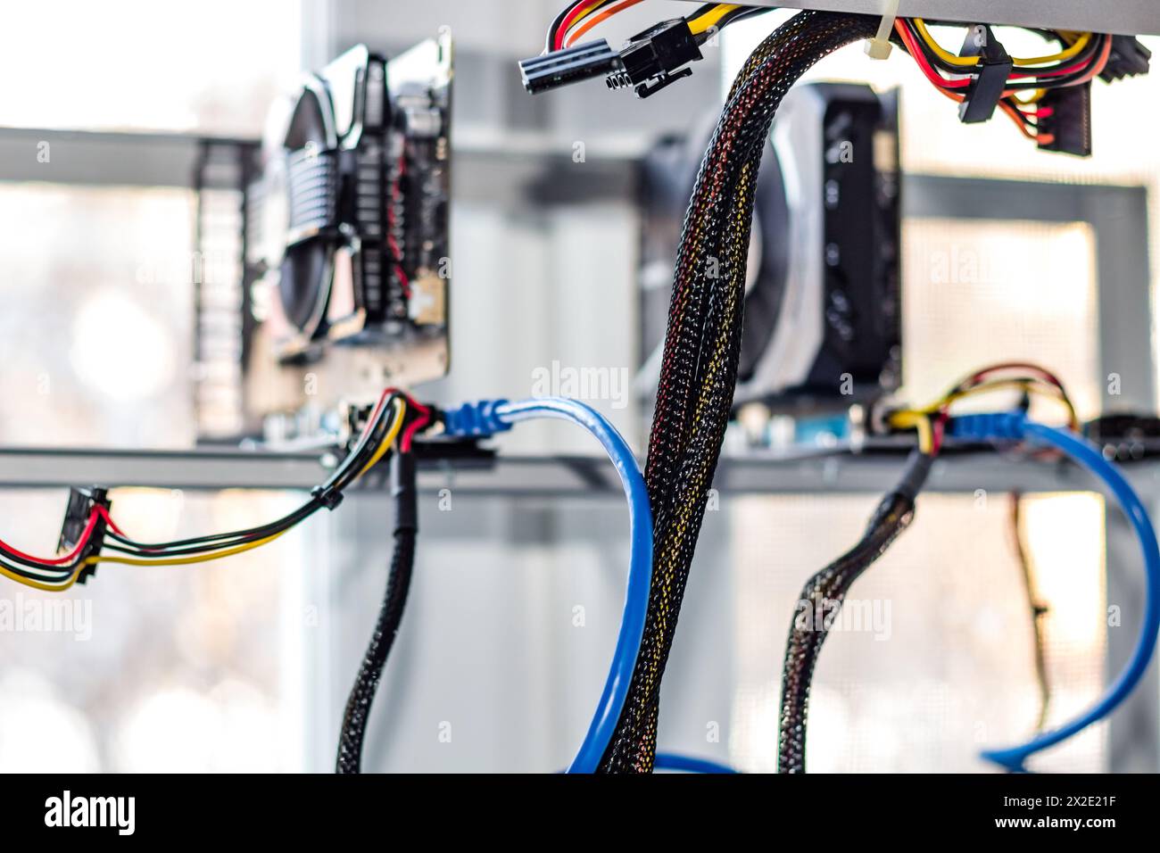 Home Mining Farm zum Mining von Kryptowährung, aus nächster Nähe Stockfoto