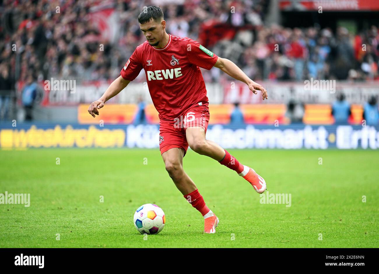 Bundesliga, Rhein Energie Stadium Köln: 1. FC Köln gegen SV Darmstadt 98; Max Finkgräfe (KOE) Stockfoto