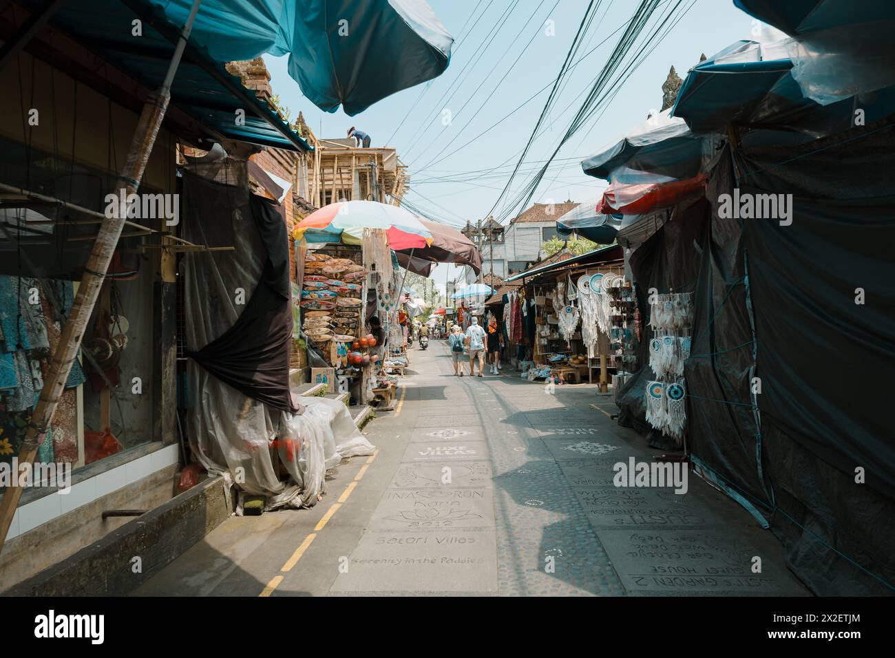 Ubud traditioneller Markt in der engen Straße Stockfoto