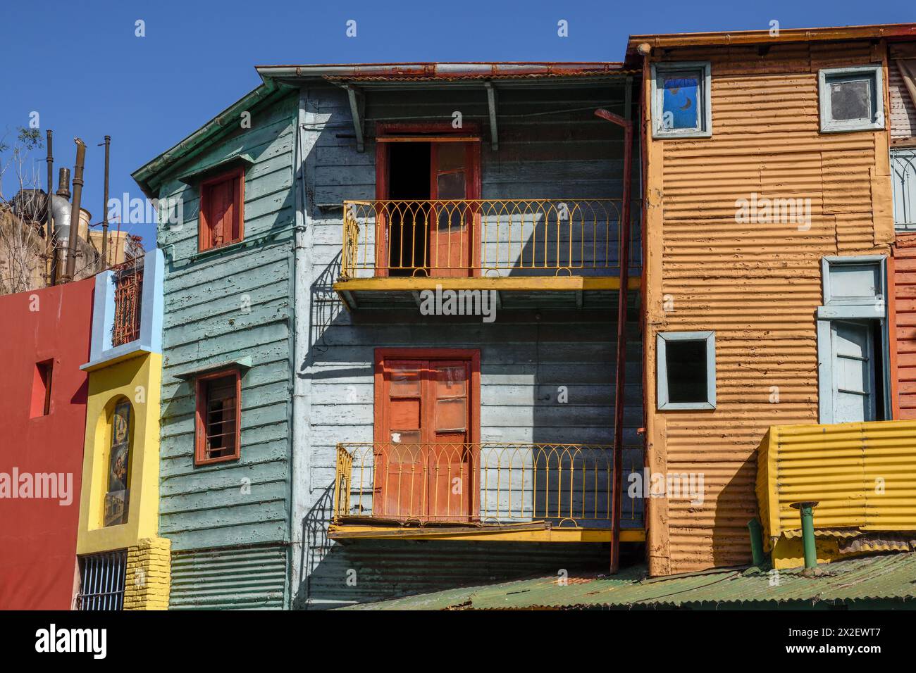 Geographie / Reise, Argentinien, mehrfarbige Hausfront, Caminito, Bezirk La Boca, BUENOS AIRES, ADDITIONAL-RIGHTS-CLEARANCE-INFO-NOT-AVAILABLE Stockfoto