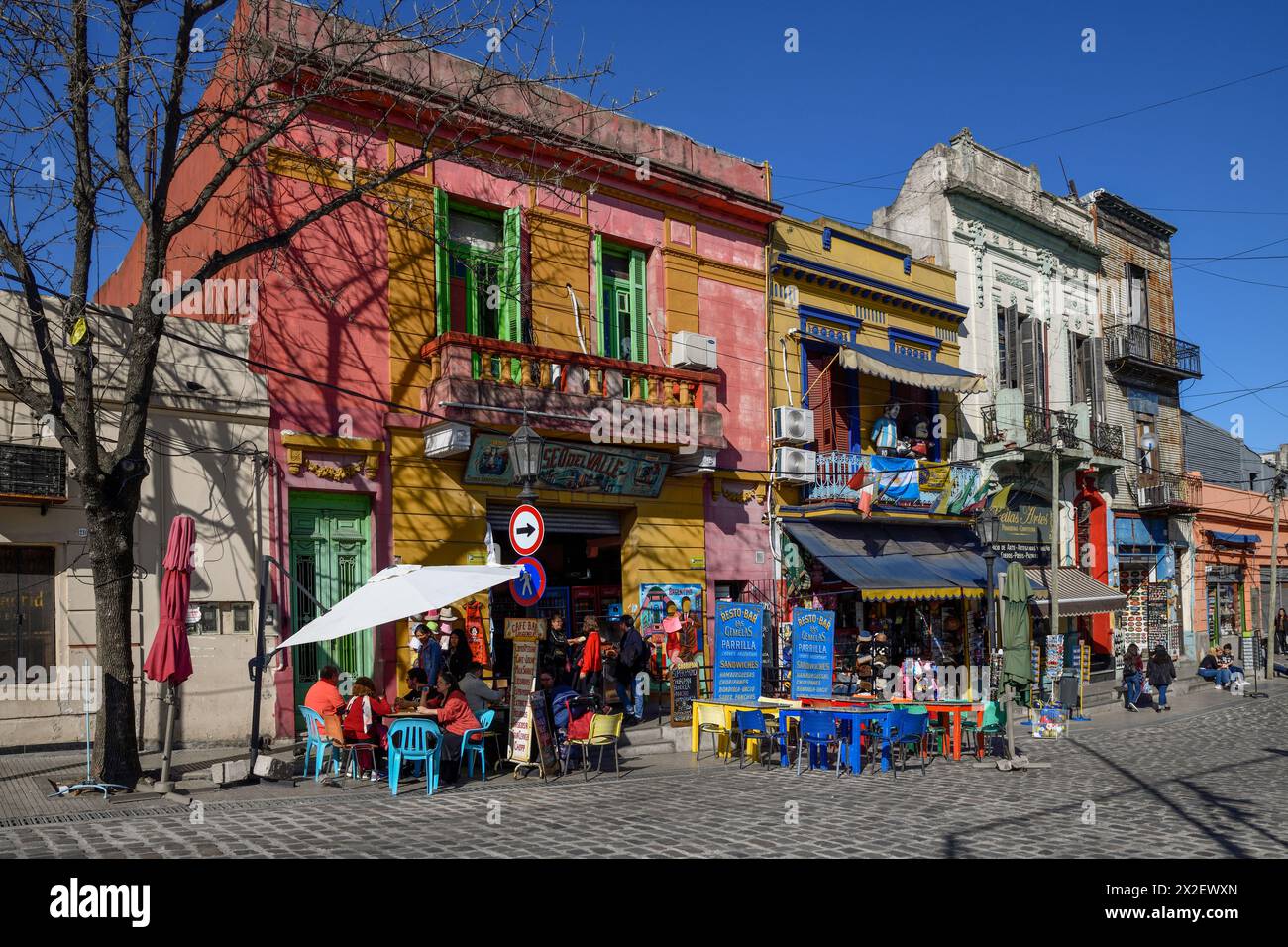 Geographie / Reise, Argentinien, mehrfarbige Hausfront, Caminito, Bezirk La Boca, BUENOS AIRES, ADDITIONAL-RIGHTS-CLEARANCE-INFO-NOT-AVAILABLE Stockfoto