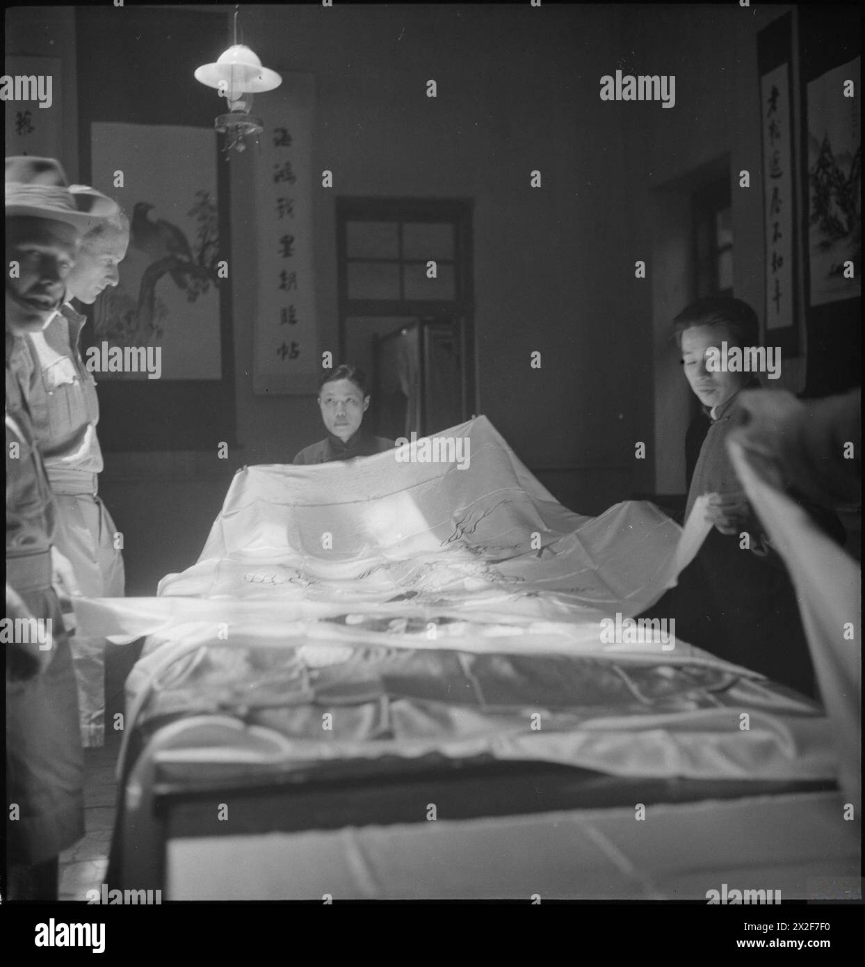 Cecil Beatons Schwarzweißfoto von 1943-1944, das Leben und Architektur in Indien, Burma und China während seiner Tour zeigt. Stockfoto