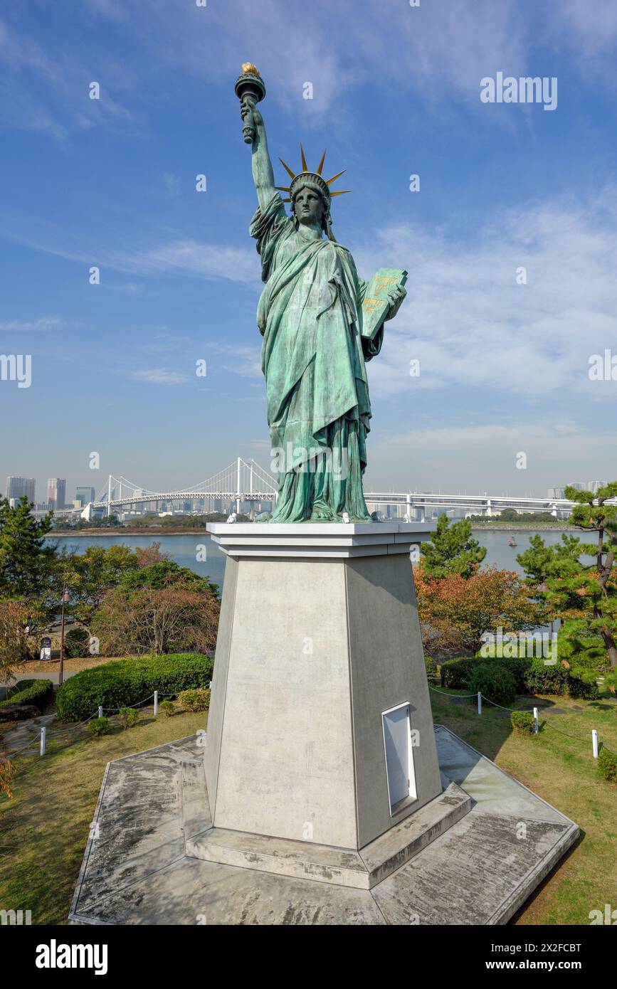 Geographie / Reise, Japan, Kanto, Tokio, Nachbildung der Freiheitsstatue, Insel Odaiba, Tokio, Japan, ADDITIONAL-RIGHTS-CLEARANCE-INFO-NOT-AVAILABLE Stockfoto