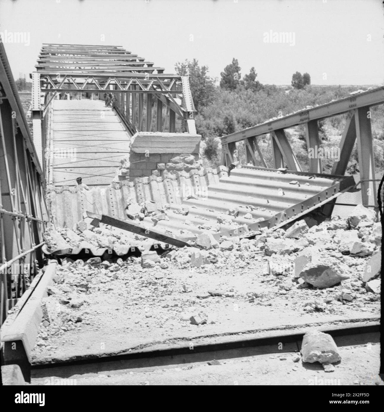 Die Allenby-Brücke zwischen Palästina und Transjordanien wurde bei einem Sabotageangriff in der Nacht vom 16-17. Juni 1946 beschädigt, was britische Militärtransporte beeinträchtigte. Stockfoto