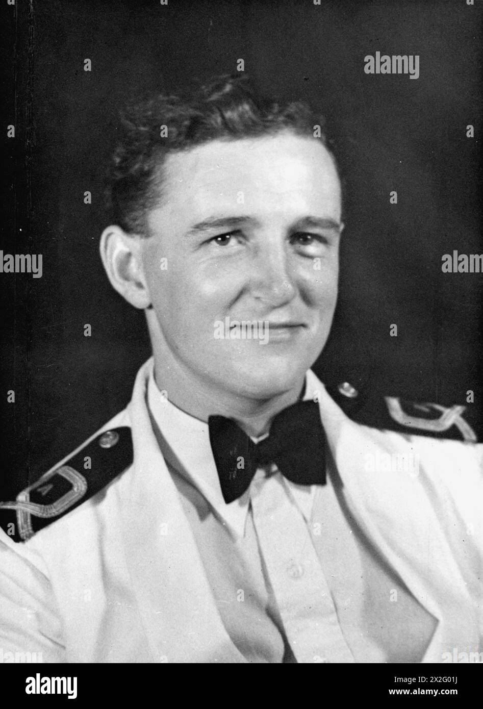 Sub Lieutenant Frank John Norman, RNVR, dient als Beobachter und hat seinen Sitz in Gillingham, Kent. Stockfoto