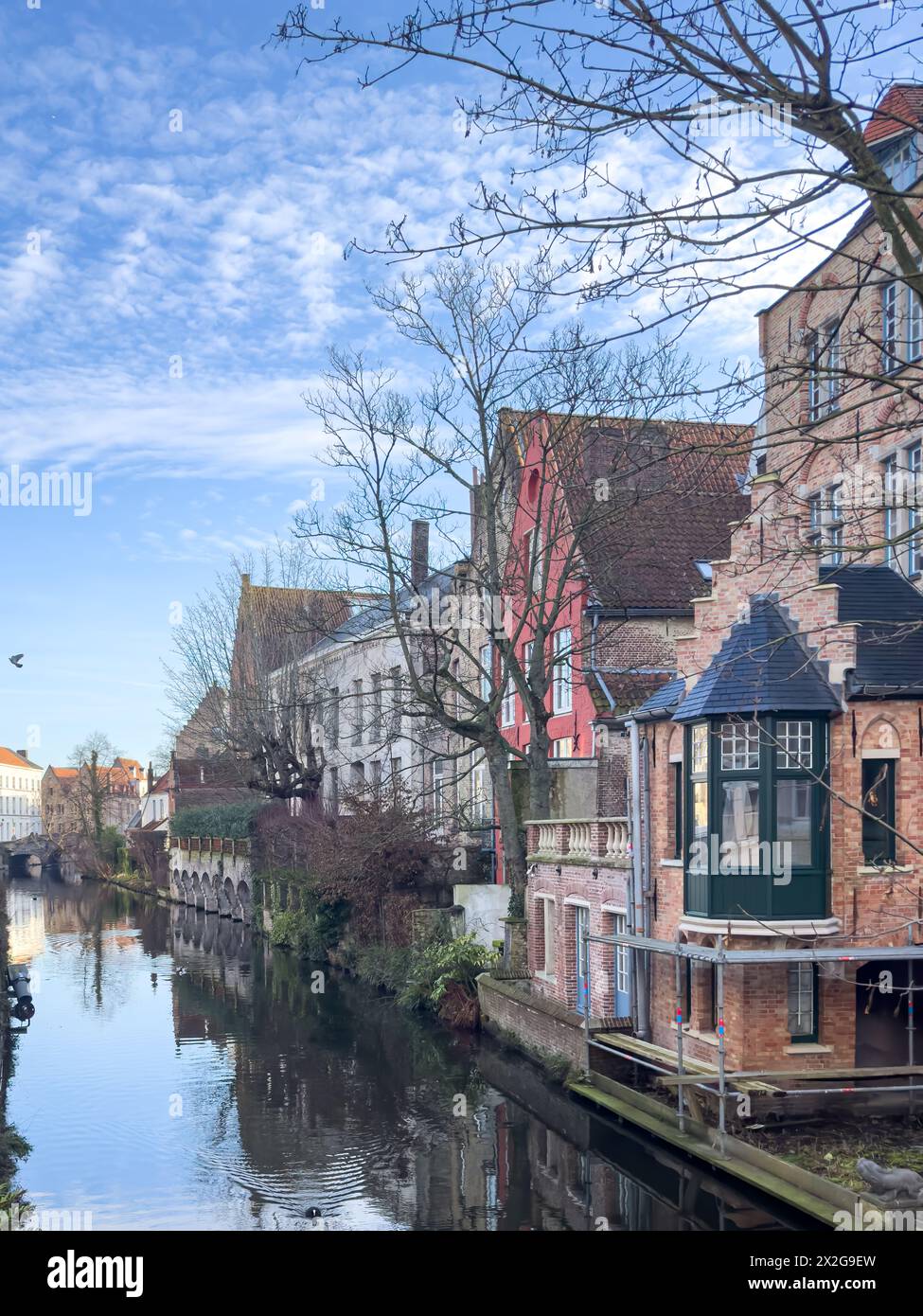 Belgien historisches Gebäude Blick berühmter Ort des Tourismus, Brügge, Belgien historische Kanäle tagsüber. Stockfoto