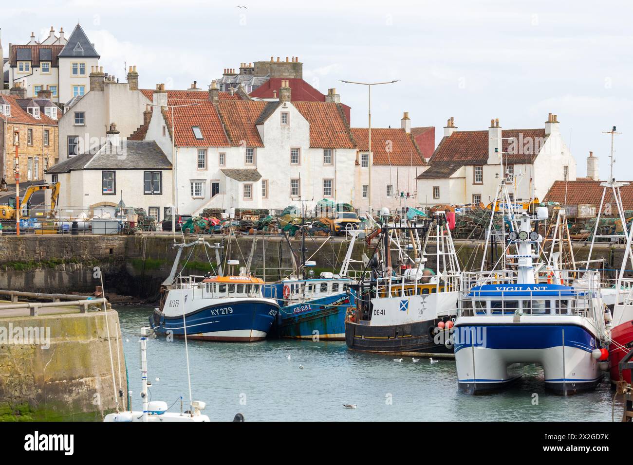 Fischerboote im Hafen Pittenweem, Fife, Schottland Stockfoto