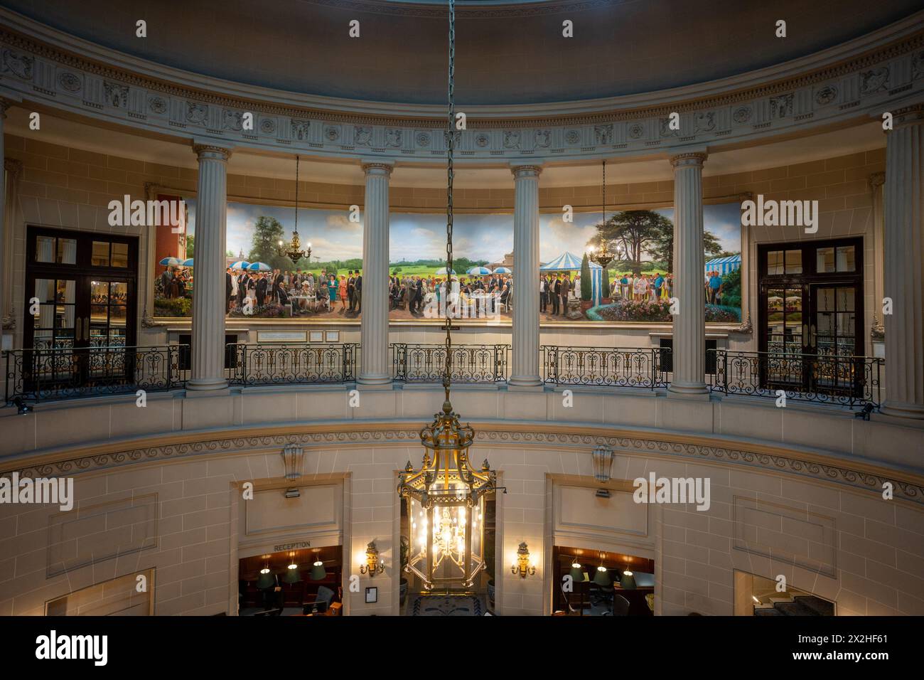 Das Atrium des RAC-Clubs. Fotodatum: Dienstag, 26. September 2023. Foto: Richard Gray/Alamy Stockfoto