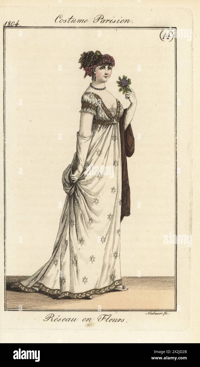 Modische Frau in geflochtenen Haaren mit Girlande, kurzärmeliges Kleid mit Goldbesatz. Reseau en Fleurs. Pl. 539 in der Pariser Ausgabe. Handkolorierter Kupferstich von Friedrich Ludwig Neubauer aus Pierre de la Messengere’s Journal des Dames et des Modes, Francfort sur le mein (Frankfurt) 1804. Nach Illustrationen von Carle Vernet, Jean-Francois Bosio, Dominique Bosio und Philibert Louis Debucourt. Stockfoto