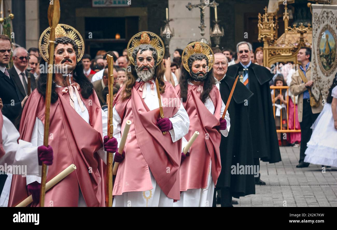 Bild des Fronleichnamsfestes in der Stadt Oñati, mit viel Tradition bei diesem fest. Stockfoto