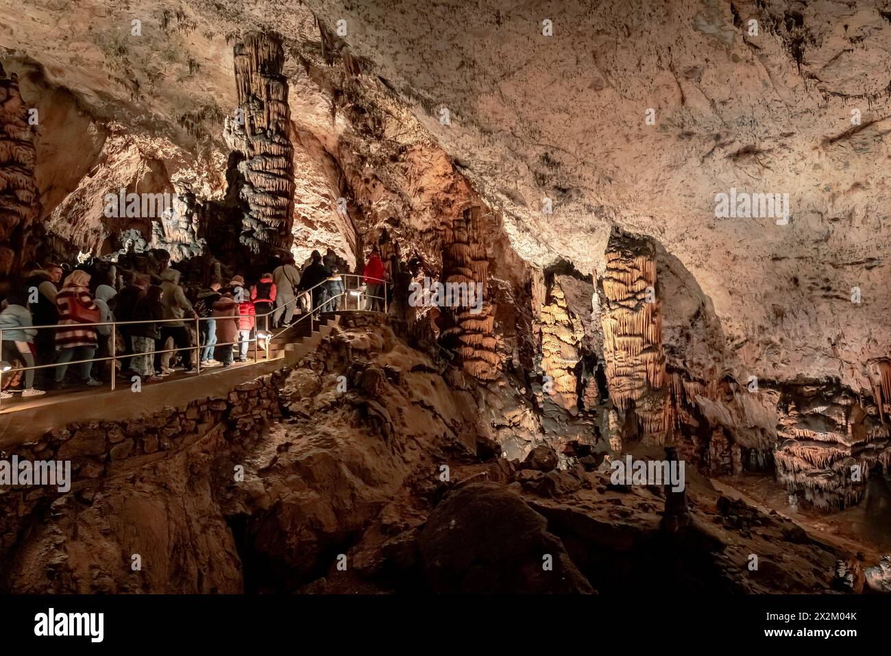 03.30.24. Aggtelek, Ungarn. Die Baradla-Höhle ist eine alte, erstaunliche Tropfsteinhöhle im Aggtelek-Nationalpark in Ostungarn nahe der slowakischen Grenze. Stockfoto