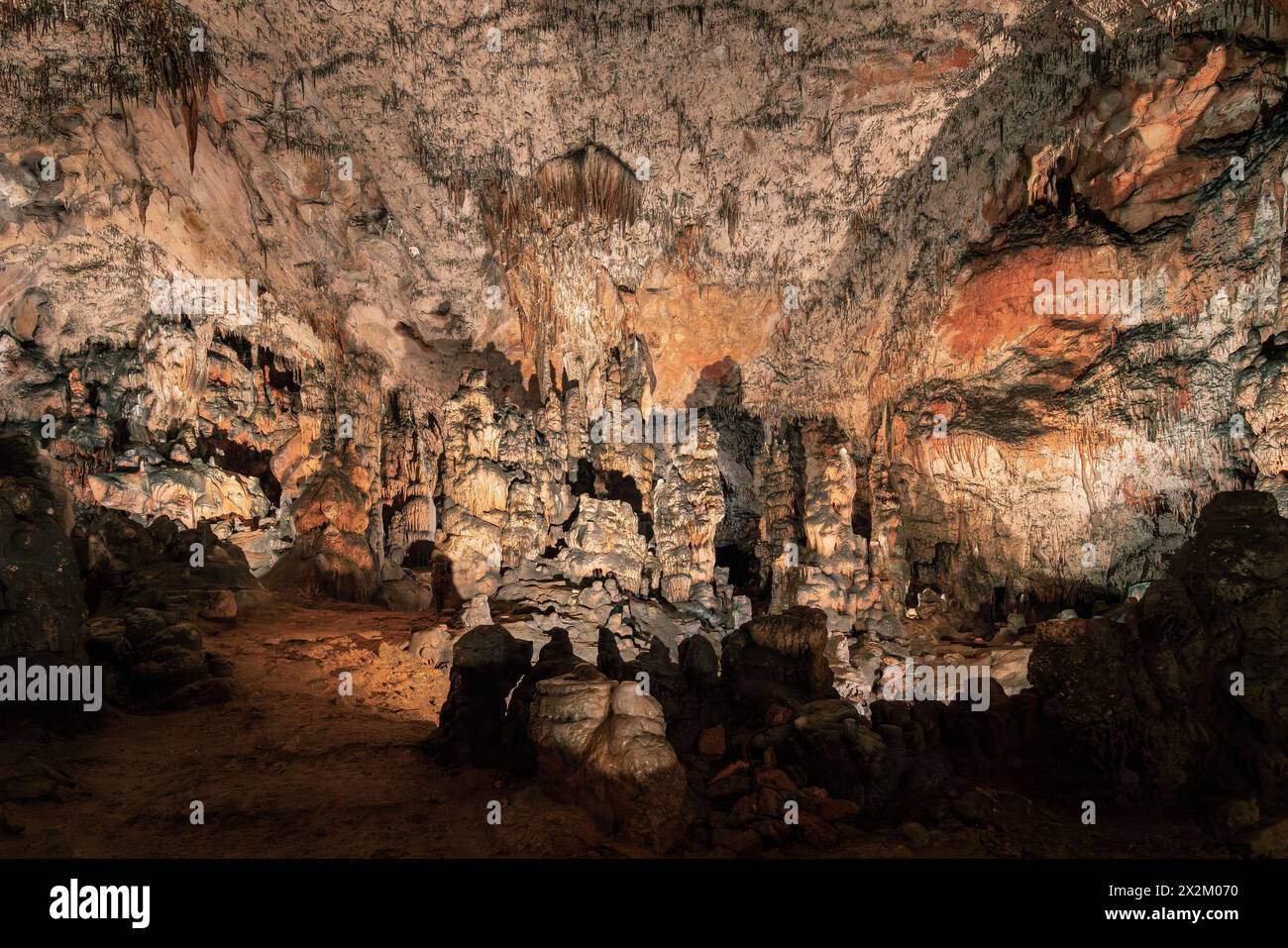 03.30.24. Aggtelek, Ungarn. Die Baradla-Höhle ist eine alte, erstaunliche Tropfsteinhöhle im Aggtelek-Nationalpark in Ostungarn nahe der slowakischen Grenze. Stockfoto